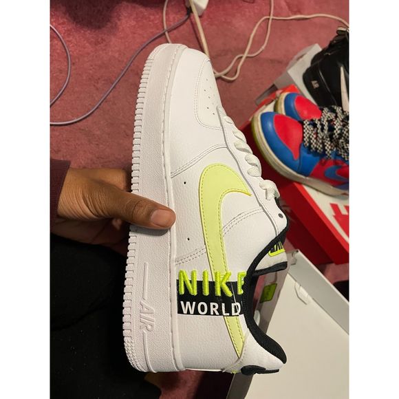 (LEFT FOOT ONLY!!!!) AF1 ‘07 LV8 “Worldwide Pack - Volt “ - Picture 6 of 6